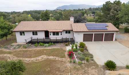 $825,000 - 3Br/2Ba -  for Sale in Paradise Mountain, Valley Center