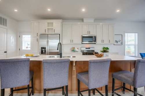$499,000 - 3Br/2Ba -  for Sale in Lakeshore Gardens, Carlsbad