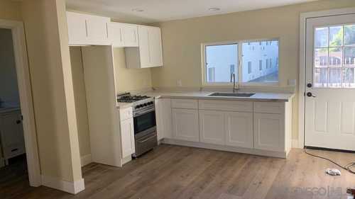 $1,100,000 - 4Br/3Ba -  for Sale in Sherman Addition, San Diego