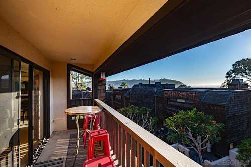 $1,595,000 - 2Br/3Ba -  for Sale in Torrey Pines, San Diego