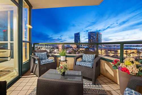 $1,450,000 - 2Br/2Ba -  for Sale in Marina District, San Diego