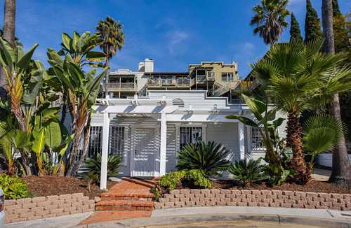 $1,099,900 - 2Br/1Ba -  for Sale in Mission Hills, San Diego