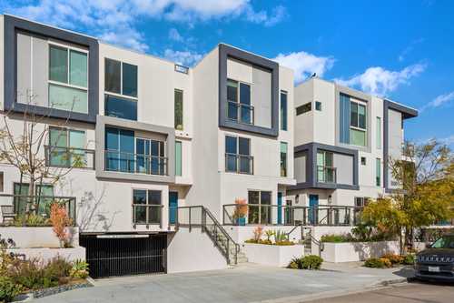 $1,574,999 - 2Br/3Ba -  for Sale in Point Loma, San Diego