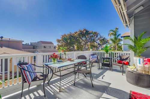 $1,599,999 - 3Br/3Ba -  for Sale in Mission Beach, San Diego