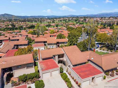 $550,000 - 2Br/2Ba -  for Sale in Oaks North, San Diego