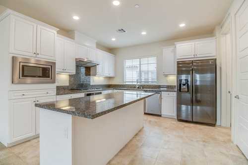 $1,580,000 - 3Br/3Ba -  for Sale in Laterra, San Diego