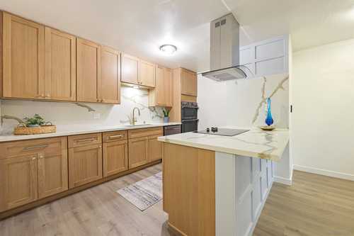 $625,000 - 2Br/2Ba -  for Sale in Pt Loma, San Diego