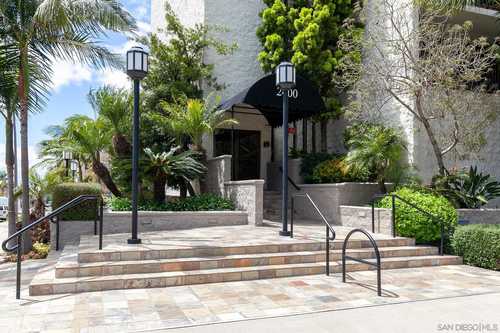 $1,049,999 - 2Br/2Ba -  for Sale in Bankers Hill, San Diego