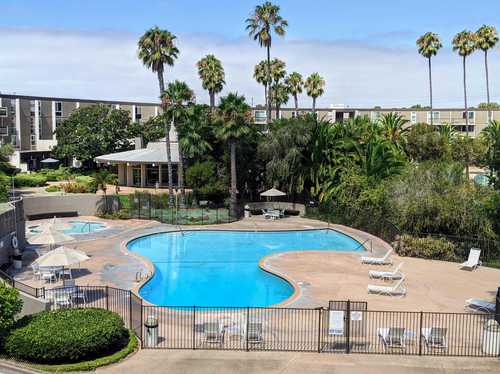 $450,000 - 1Br/1Ba -  for Sale in Point Loma, San Diego