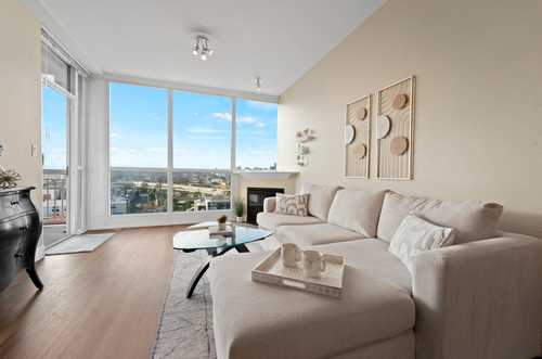 $625,000 - 1Br/1Ba -  for Sale in Little Italy, San Diego