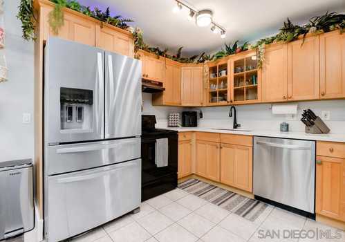 $600,000 - 2Br/1Ba -  for Sale in Mission Hills, San Diego