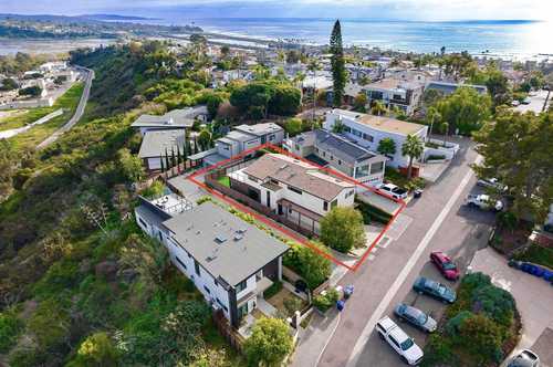 $2,750,000 - 4Br/4Ba -  for Sale in Cardiff By The Sea, Cardiff By The Sea