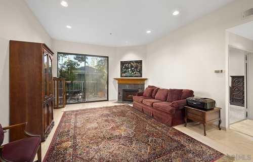 $650,000 - 2Br/2Ba -  for Sale in Bankers Hill, San Diego