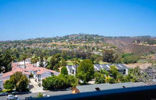 $749,999 - 2Br/3Ba -  for Sale in Carlsbad