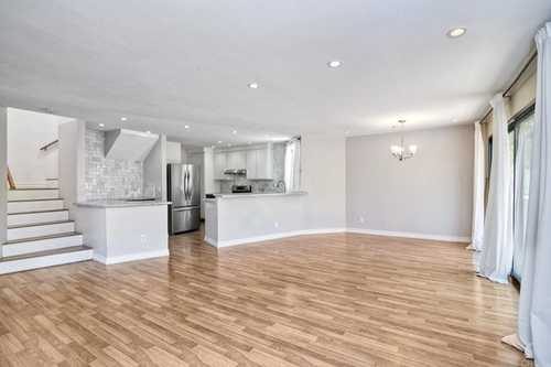 $799,000 - 2Br/3Ba -  for Sale in Bay Ho, San Diego