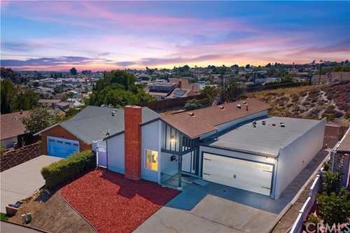 $749,900 - 4Br/2Ba -  for Sale in San Diego