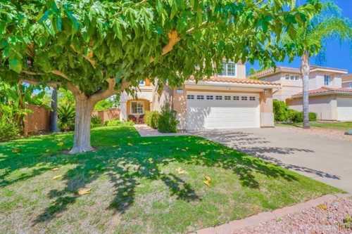$899,900 - 4Br/3Ba -  for Sale in Santee
