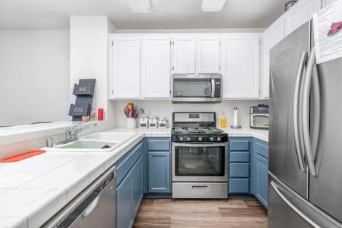 $497,000 - 2Br/3Ba -  for Sale in San Diego