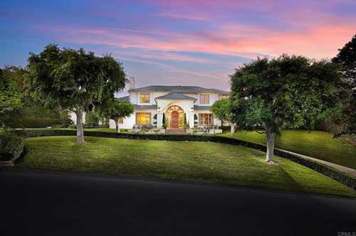 $8,499,000 - 7Br/7Ba -  for Sale in Del Mar Country Club, Rancho Santa Fe