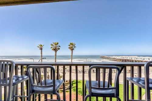 $1,600,000 - 2Br/2Ba -  for Sale in Pacific Beach, San Diego