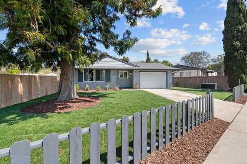 $775,000 - 4Br/2Ba -  for Sale in Emerald Hills, San Diego