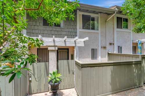 $549,000 - 3Br/3Ba -  for Sale in Redwood Village, San Diego