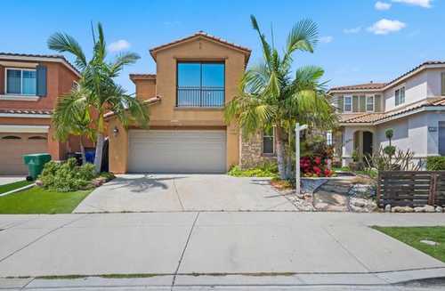 $1,025,000 - 6Br/4Ba -  for Sale in San Diego