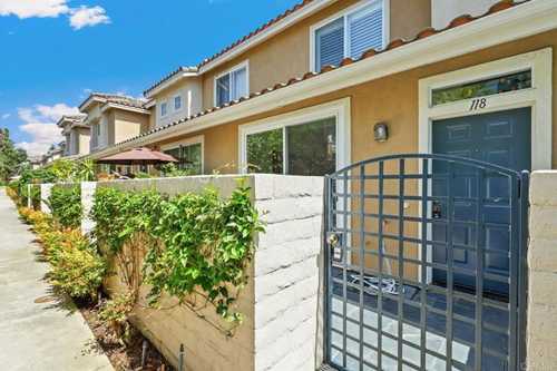 $919,000 - 2Br/3Ba -  for Sale in Palermo, San Diego