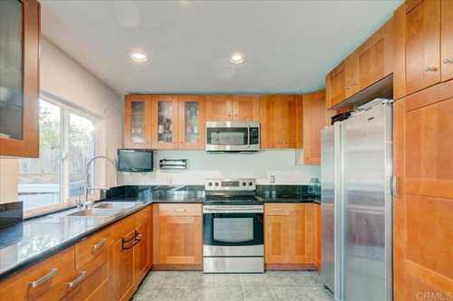 $825,000 - 2Br/2Ba -  for Sale in Encinitas, Encinitas