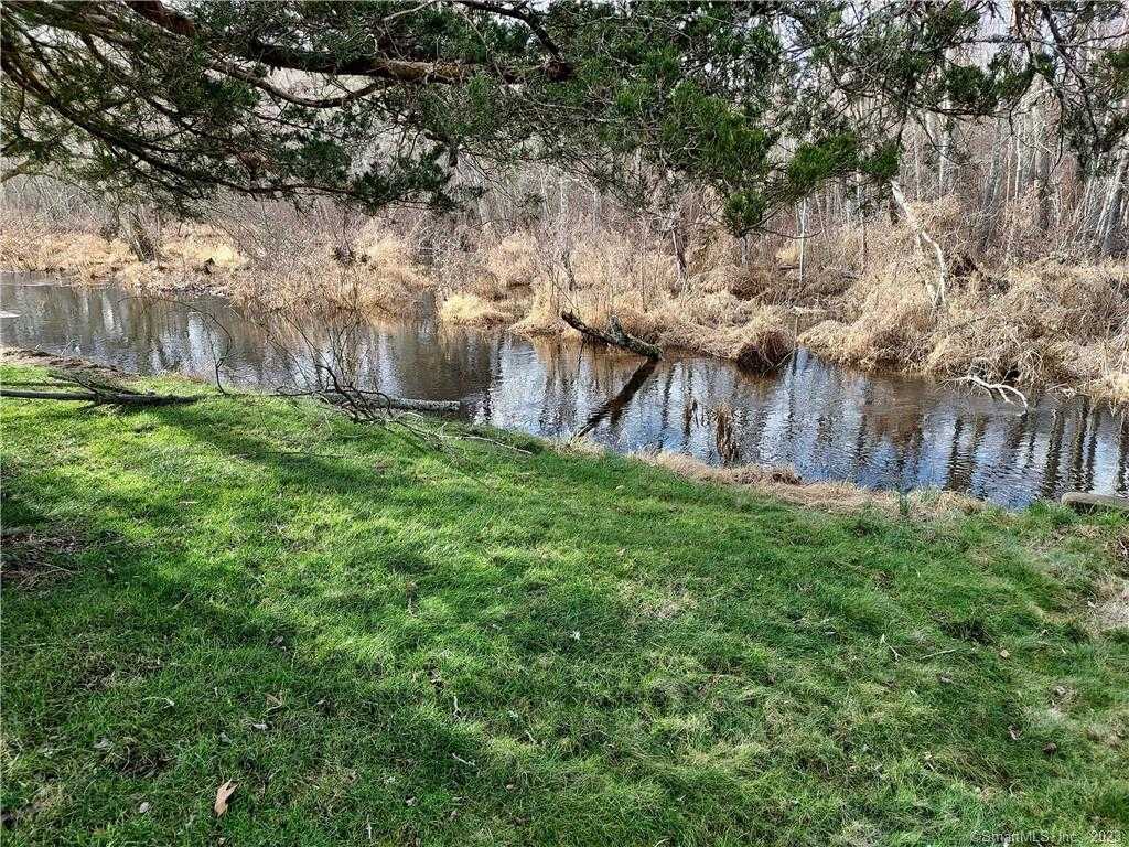 View Old Lyme, CT 06371 land