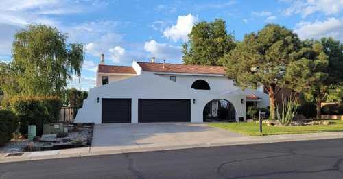 $990,000 - 4Br/3Ba -  for Sale in Tanoan West, Albuquerque