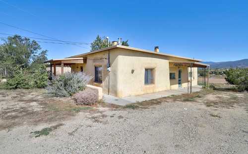 $225,000 - 2Br/1Ba -  for Sale in None, Ranchos De Taos
