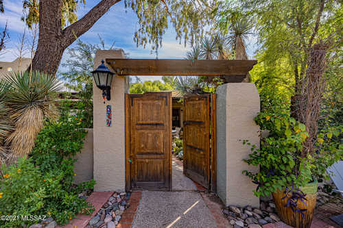 $1,550,000 - 3Br/3Ba -  for Sale in Canyon Ranch Casitas (1-56), Tucson