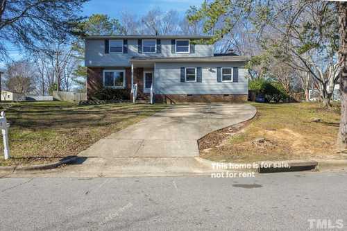 $446,000 - 4Br/3Ba -  for Sale in Hearhtstone Farms, Cary