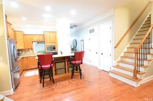 $500,000 - 3Br/3Ba -  for Sale in Berkeley Square Townhomes, Raleigh