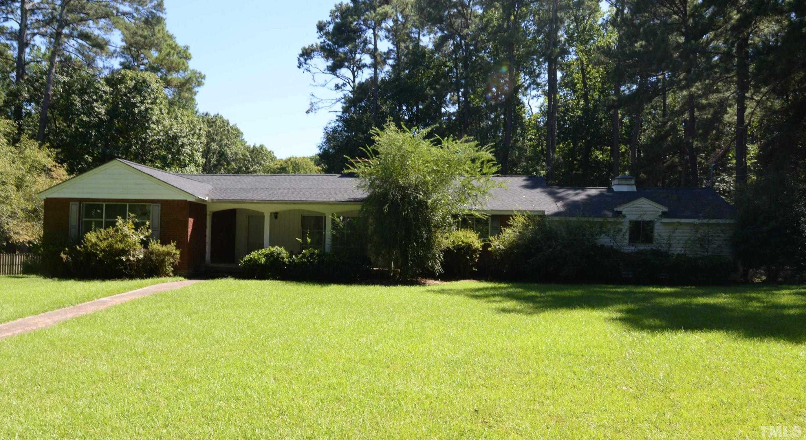 $327,500 - 3Br/2Ba -  for Sale in Dogwood Forest, Clayton